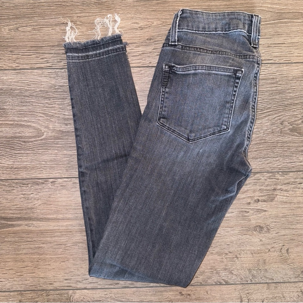 Paige Verdugo Ankle Jeans